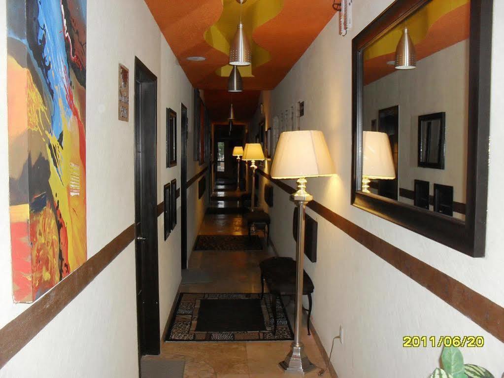 Villas Y Suites Paraiso Del Sur クエルナバカ エクステリア 写真