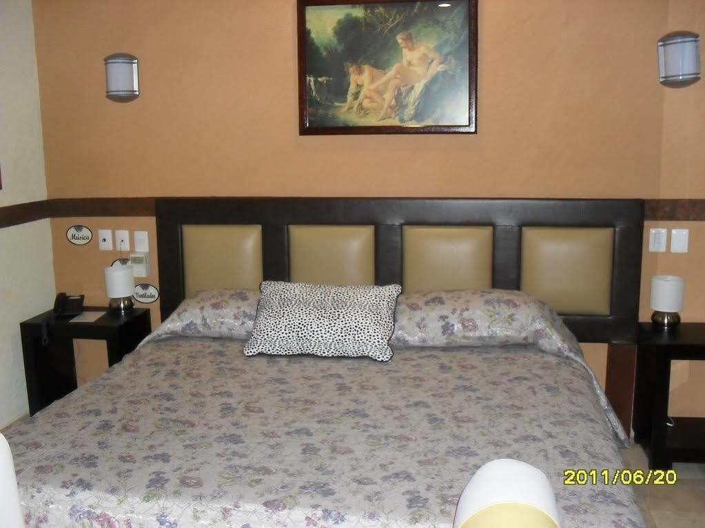 Villas Y Suites Paraiso Del Sur クエルナバカ エクステリア 写真